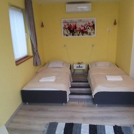 Bubble House - Apartmanok Сильвашварад Экстерьер фото