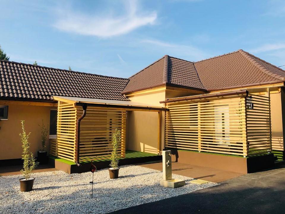 Bubble House - Apartmanok Сильвашварад Экстерьер фото