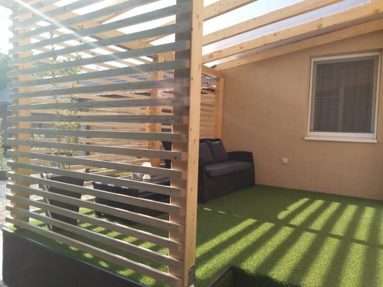 Bubble House - Apartmanok Сильвашварад Экстерьер фото